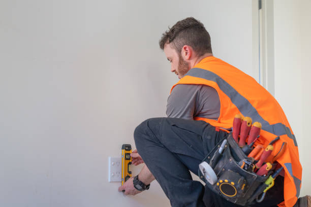 Best Affordable Emergency Electrician  in Inwood, FL